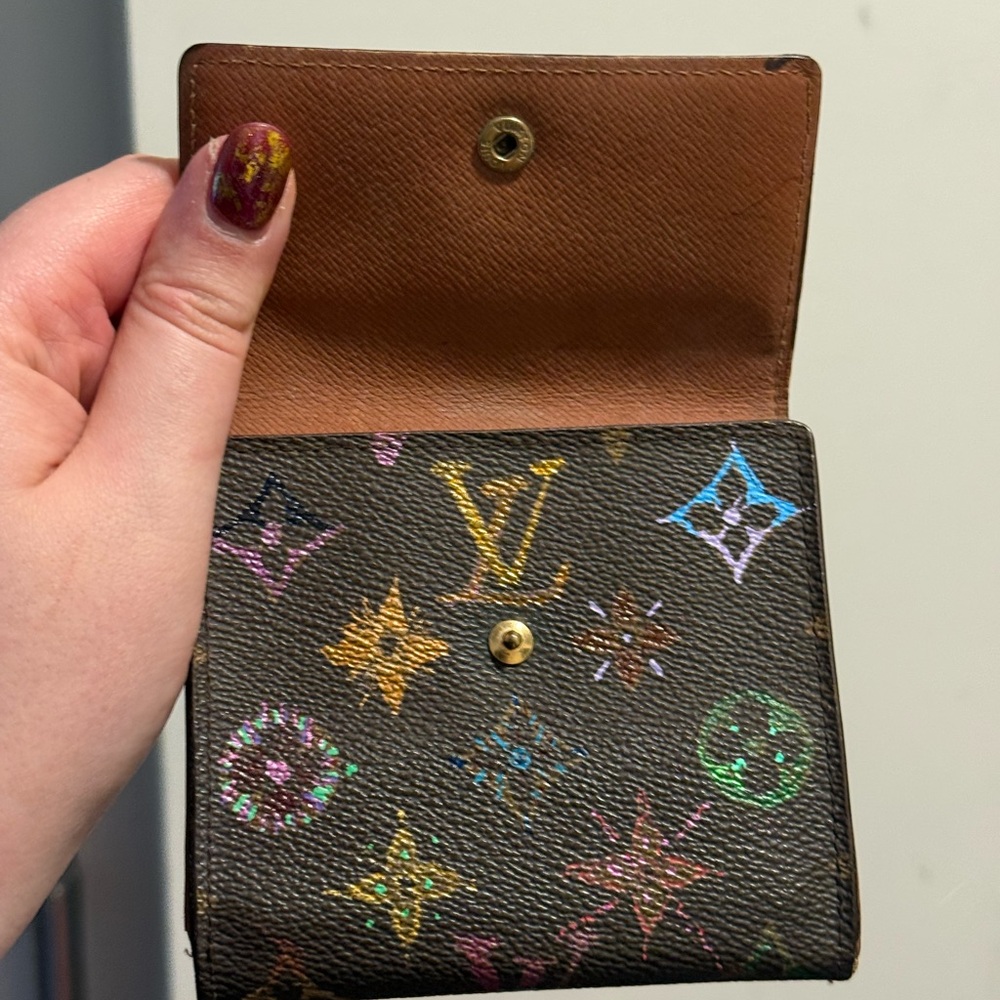 Custom painted AUTH Louis Vuitton wallet - Picture 4 of 6